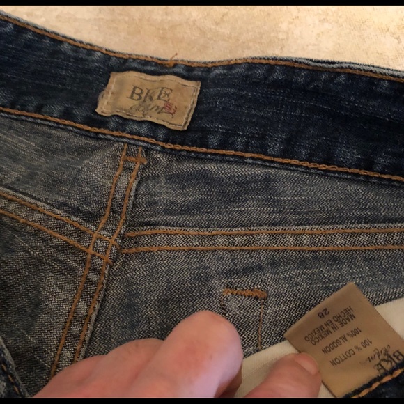 BKE Buckle Crop Jeans E17 - Picture 3 of 3
